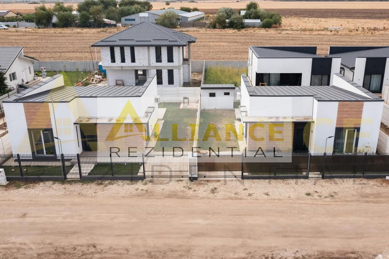 Casa individuala - 4 camere - 108 mp utili - Miorita - Poză 13