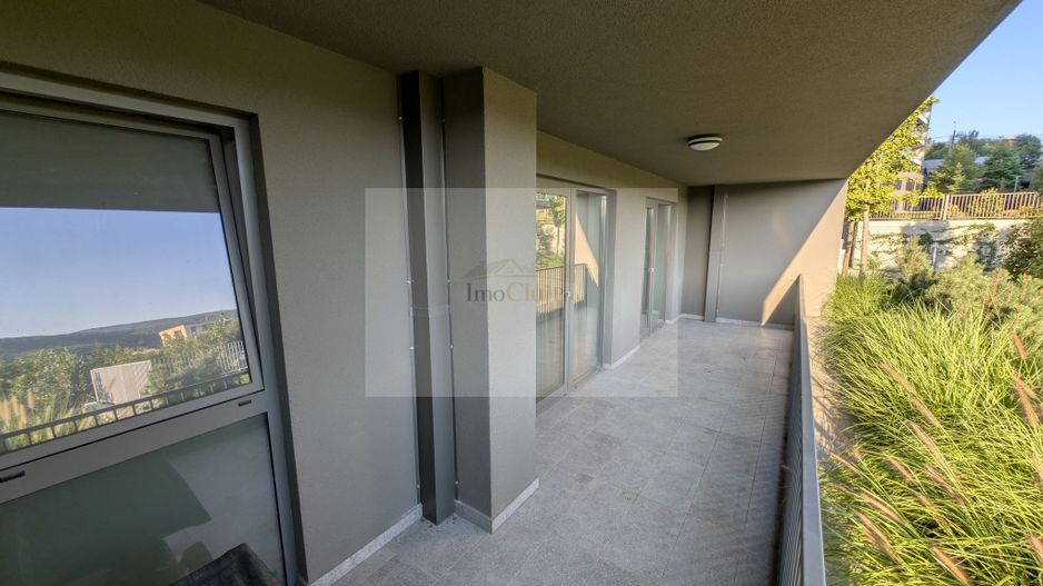Vanzareu 3 camere, 2 băi și 2 terase | Zorilor – Golden Tulip- parcare - Poză 19
