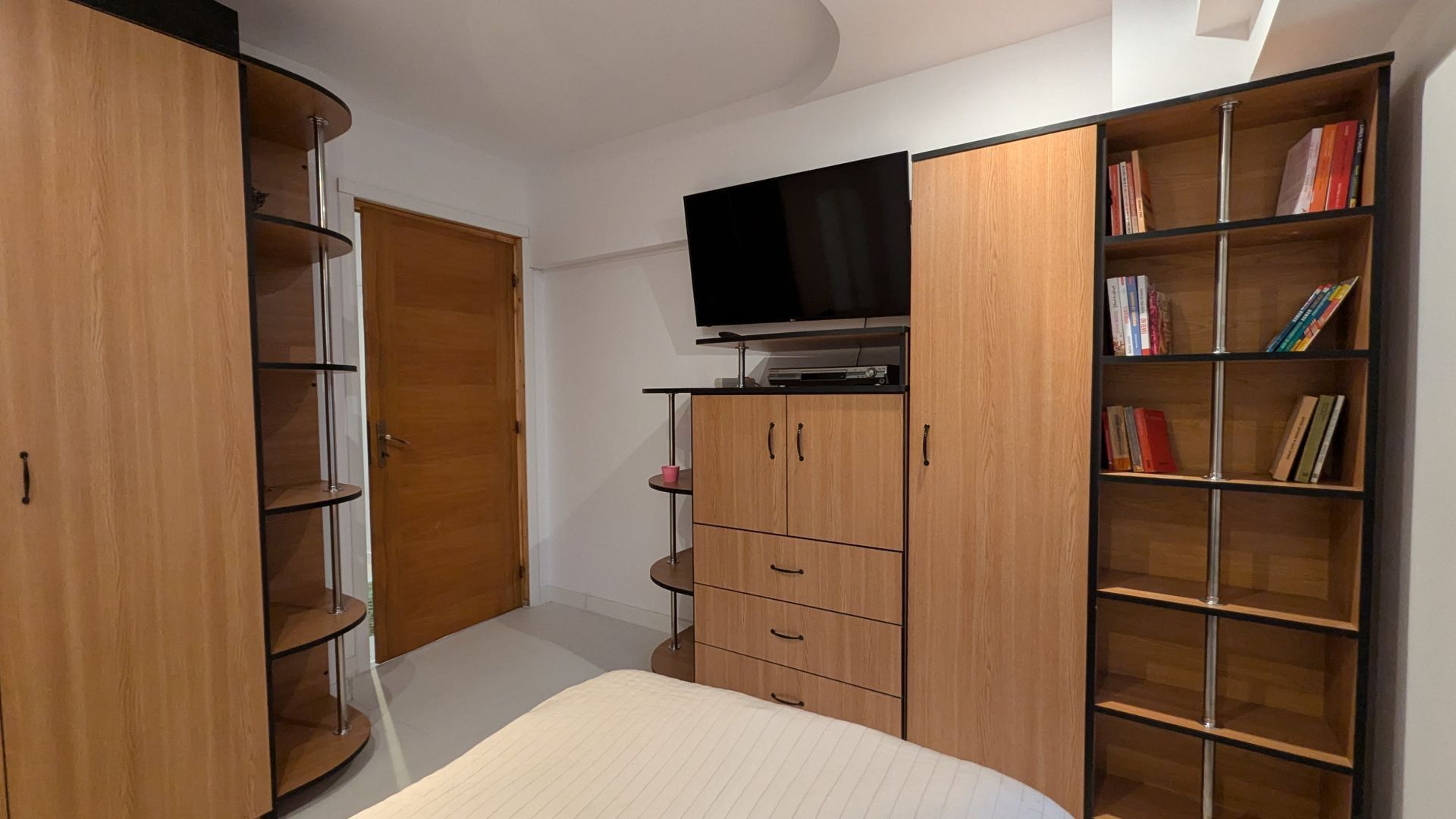 Vanzare Apartament 3 camere  în zona P-ta Alba Iulia - Poză 10