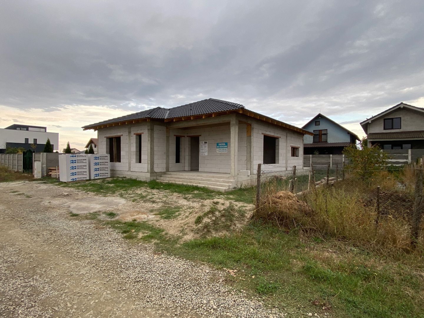 Casa de vanzare - Poză 2