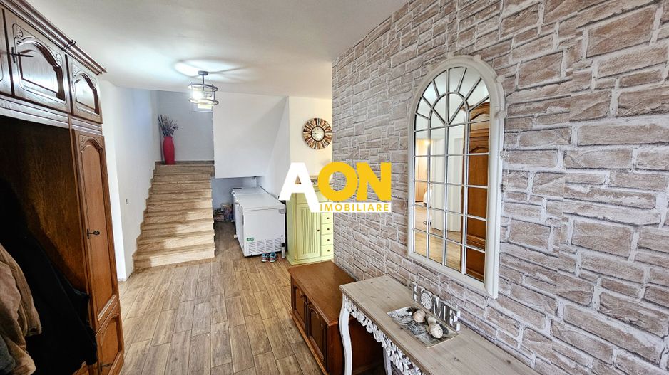 Casa noua, 6 camere, 2763 mp teren, comuna Vintu de Jos - Poză 3