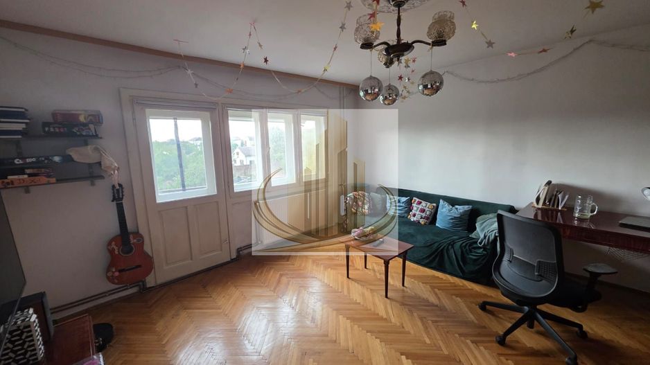 Apartament spațios cu 2 camere, și centrală proprie, Bucovina - Poză 1