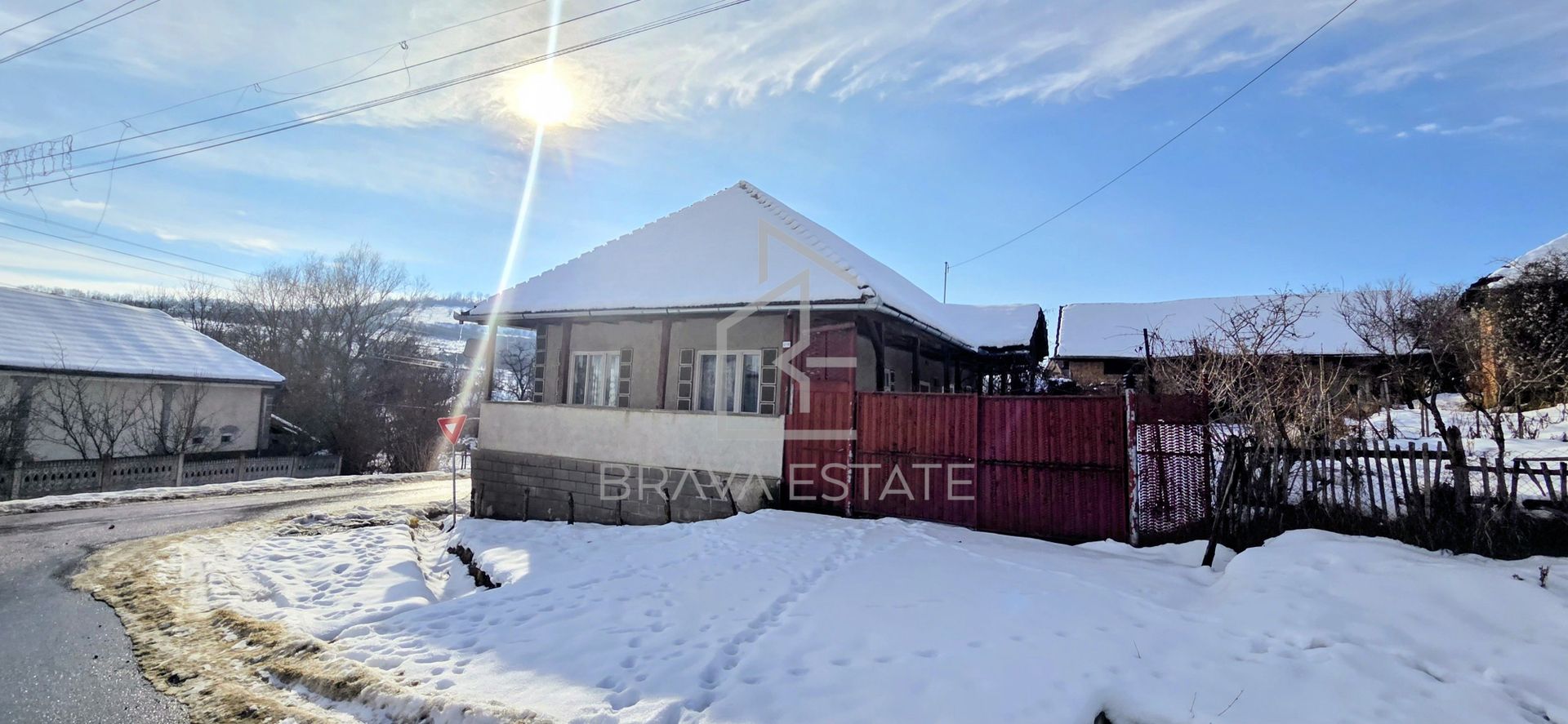 Casă de vânzare, 110 mp, 5 camere 1200mp teren , sat Voivodeni - Poză 9