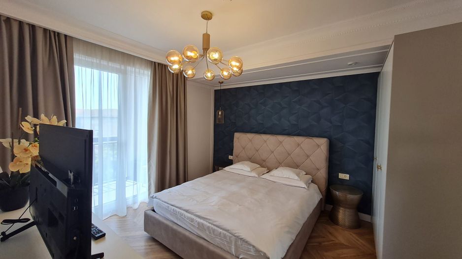 Elegantă și prestanță - Poză 18