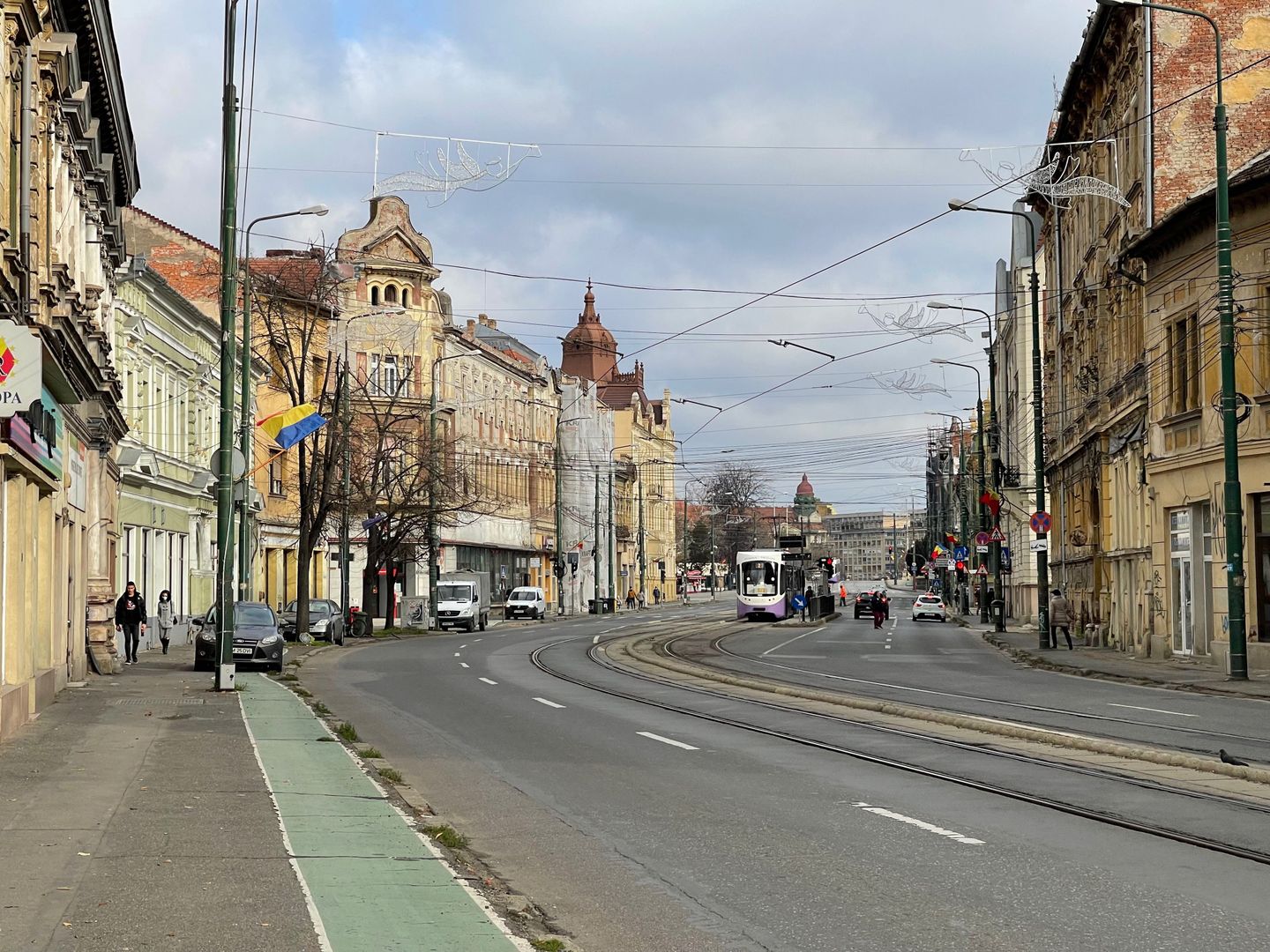 Cladire cu multiple spatii comerciale | P-ta Maria - Sinaia | 1425 MP - Poză 9