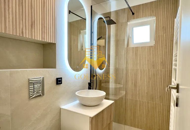 2 camere semidecomandate, Prima Inchiriere, Hotel Royal Gheorgheni - Poză 7