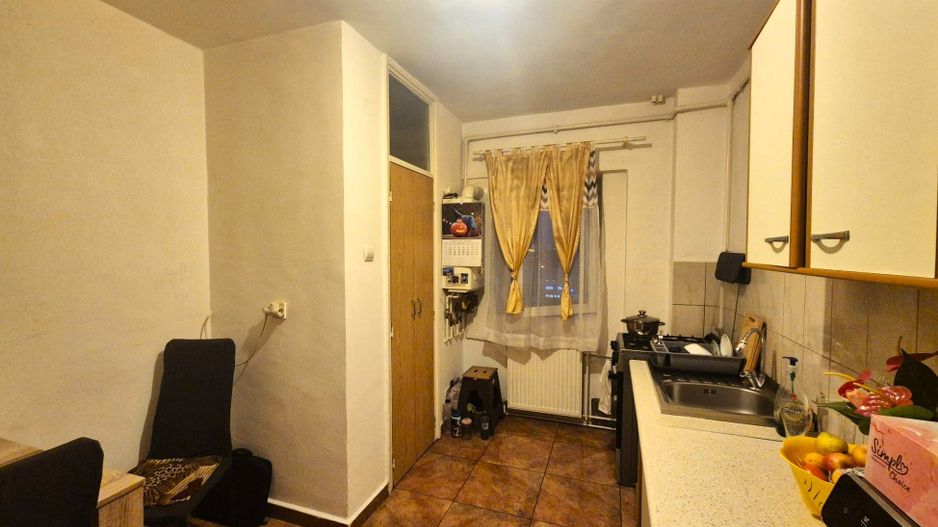 Zonă Centrală, bloc nou, apartament cu priveliște | 70 mp utili |  loc parcare - Poză 4