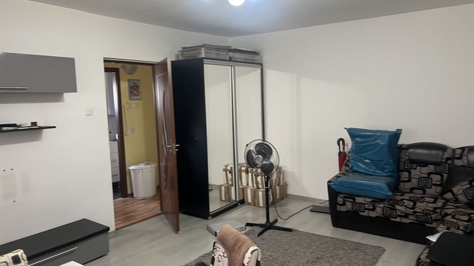 vand apartament cu o  camera zona Cicero - Poză 8