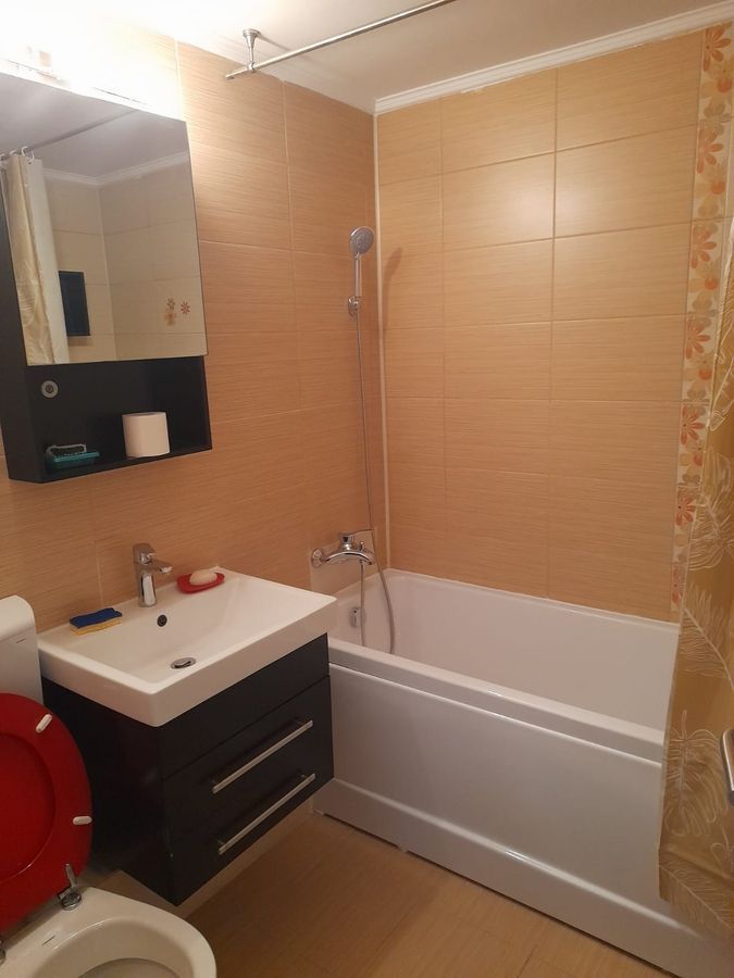 inchiriem apartament 3 camere dristor - Poză 9