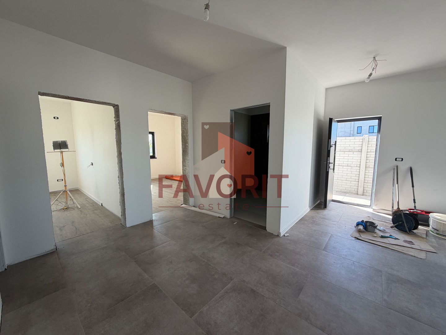 Duplex pe parter finisat la cheie. Zona Torontalului -Metro 2 . CF de Timisoara - Poză 1