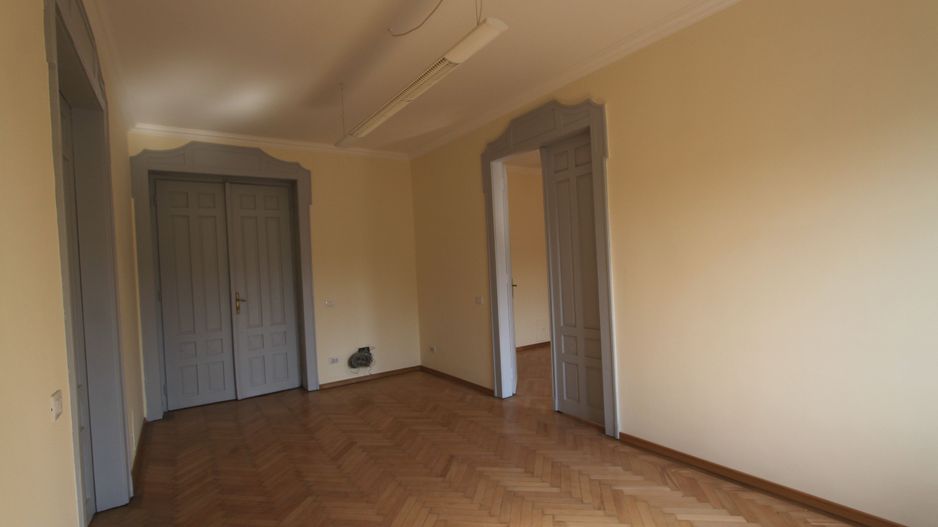 Birou ultracentral : 180 mp - Poză 32