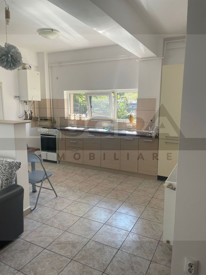 Apartament de 3 camere, 70mp, parcare, zona Negoiu - Poză 4