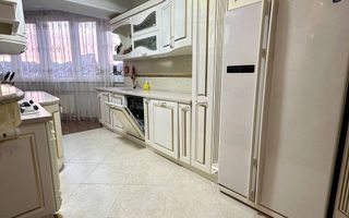 Chirie apartament, 3 camere, strada Lev Tolstoi, Centru - Poză 4