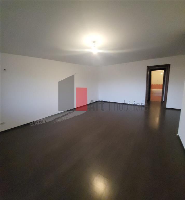Apartament 3 camere Vitan metrou Mihai Bravu - Poză 1