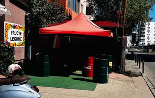 Spațiu comercial versatil cu terasă – potrivit pentru diverse afaceri