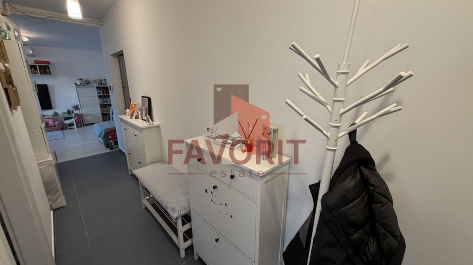 SAD. Pozitie excelenta. Gradina proprie. - Poză 10