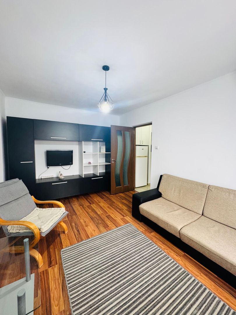 Apartament cu 2 camere, semidecomandat, Cantemir - Poză 2