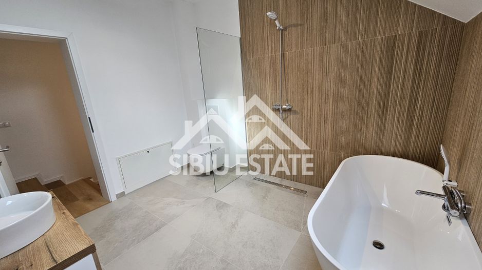 Casa 4 camere LA CHEIE mutare rapida - Poză 13
