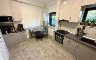 Apartament decomandat deosebit 3 camere 2 bai bloc 2020 cu parcare - Poză 6