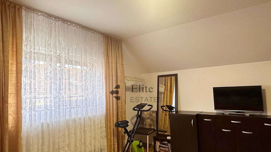 Casă cochetă intr-o zonă centrală foarte apreciata din Oradea - Poză 7