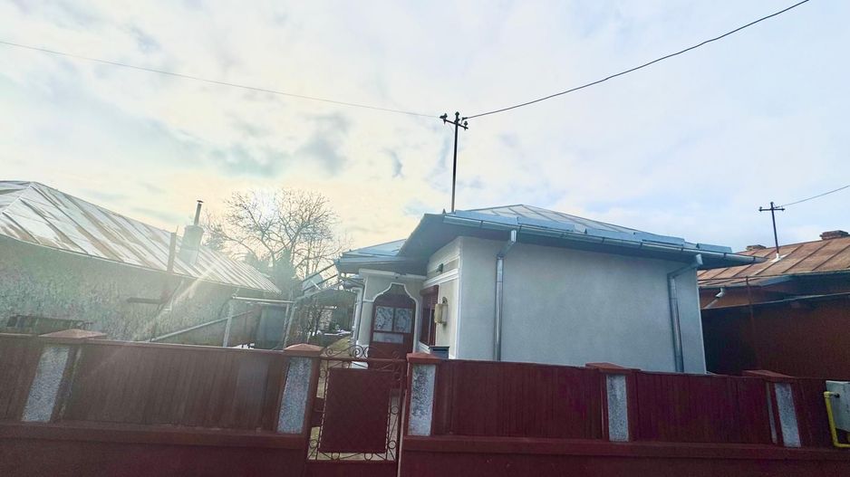 Casă de vânzare – Fdt. Rozelor - Poză 2