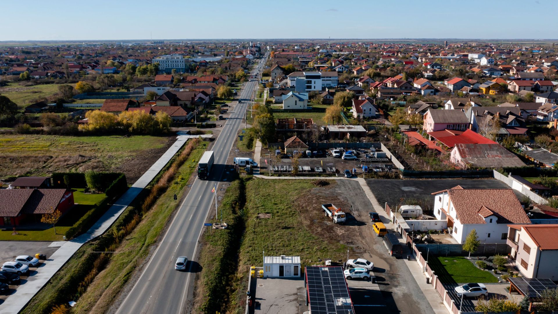 Teren intravilan pe artera principală în Săcălaz - Poză 2