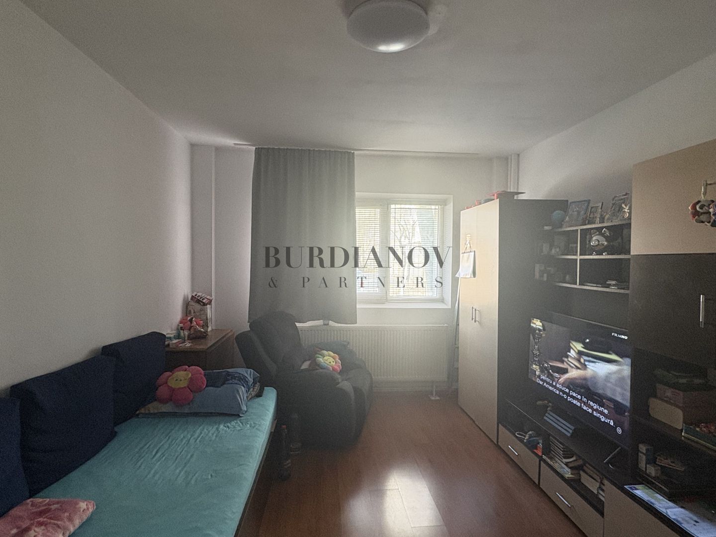 Apartament cu 3 camere - Centrala termica - Rahova - Calea Ferentari 8 - Poză 2