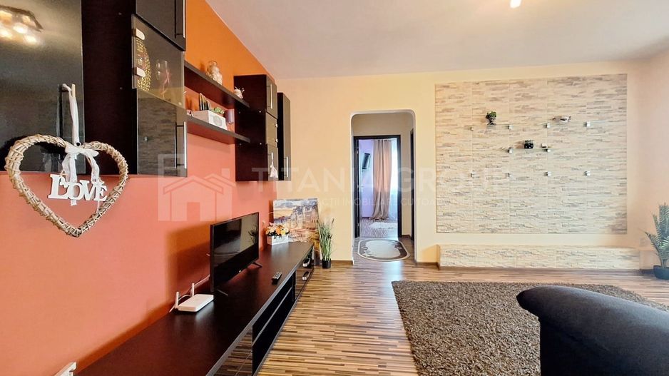 Apartament mobilat si utilat cu parcare pe Calea Bucuresti - Poză 2