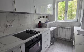 Apartament cu 2 camere/ 56mp/ zona Alexandru cel Bun - Poză 1