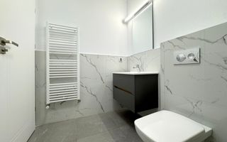 Apartament cu 4 camere /85.5mp/zona Sub Cetate. - Poză 8