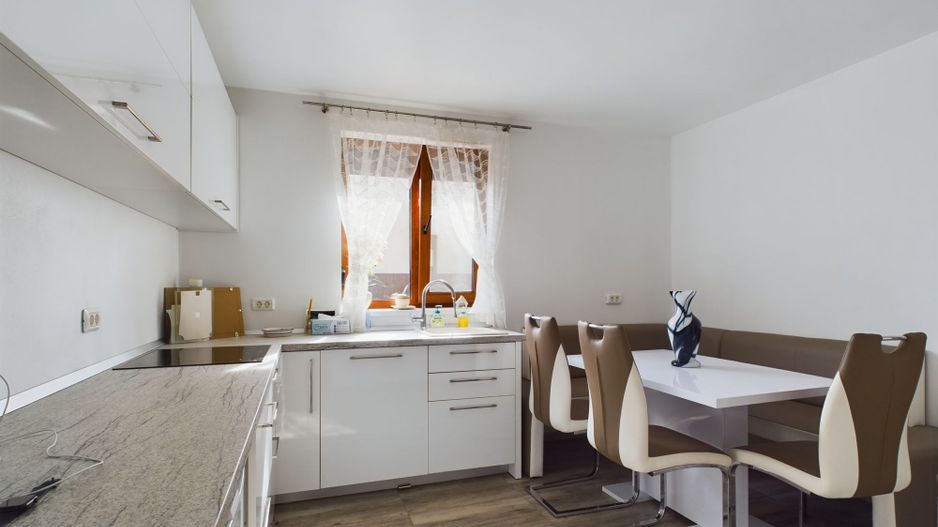 Casă Individuală Cărpiniș - Poză 9