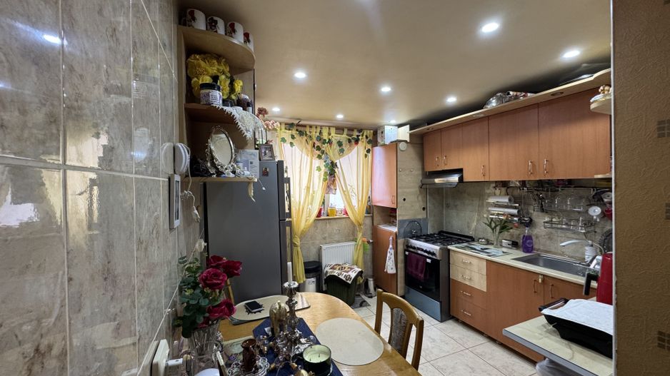 De Vanzare Apartament 4 camere, 96 mp utili, – Zona Dristor  V5 - Poză 7