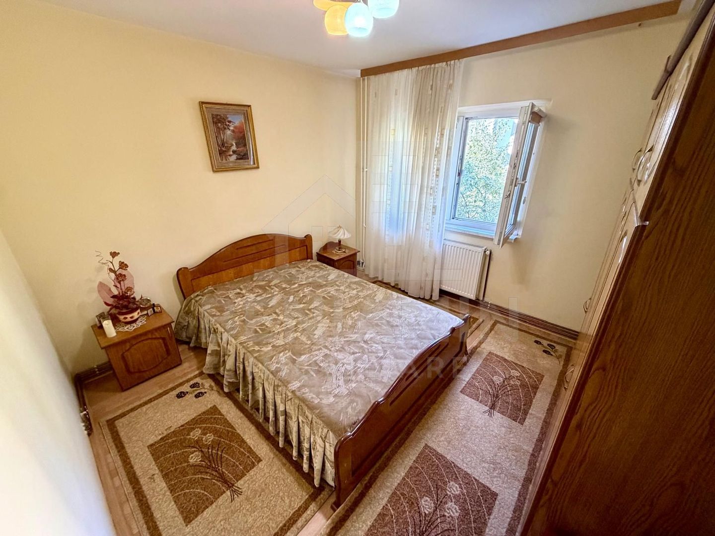 3 decomandat cu 2 bai - etaj 1 - centrala - Parculet Rovine - - Poză 8
