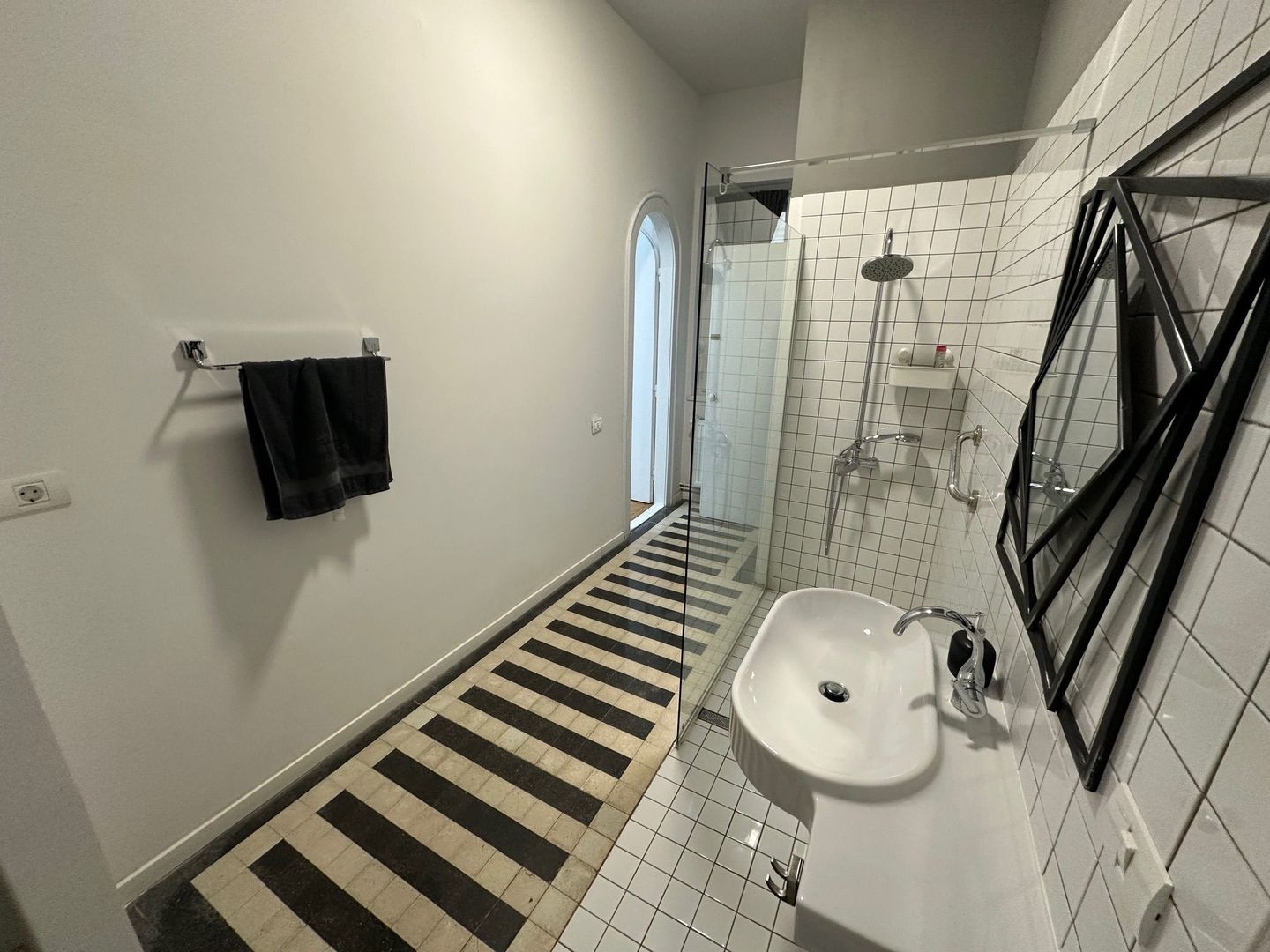 Apartament aproape de Piata Unirii -pretabil pentru birouri - Poză 17