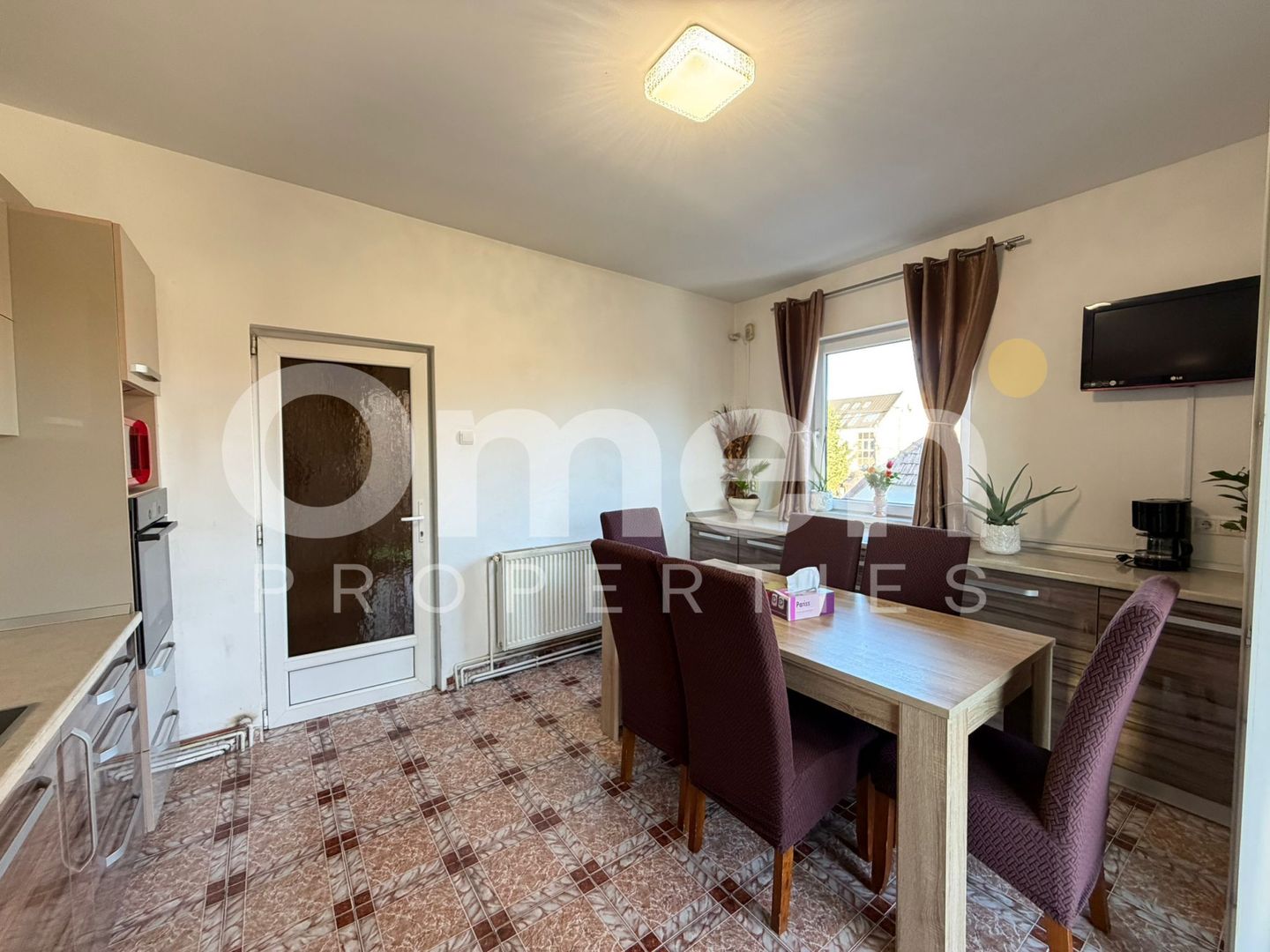 Casa individuala cu curte disponibila pentru vanzare, situata in zona centrala - Poză 4