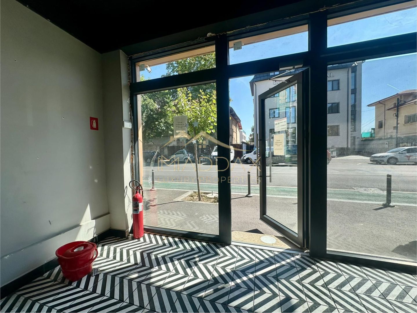 Spatiu comericial de inchiriat / Calea floreasca/ parter stardal - Poză 3