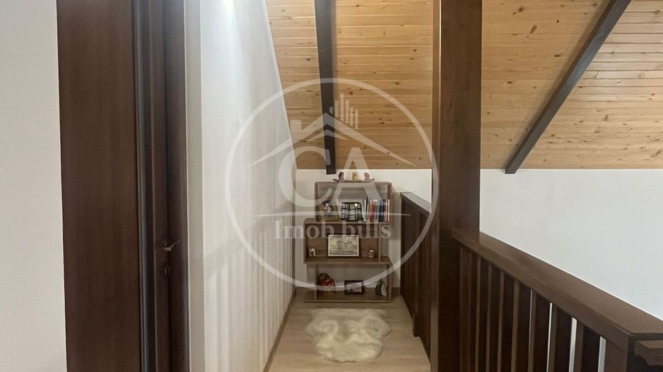Casă P+subpantă cu 4 camere de vânzare în Cartierul Tineretului,Oradea - Poză 12