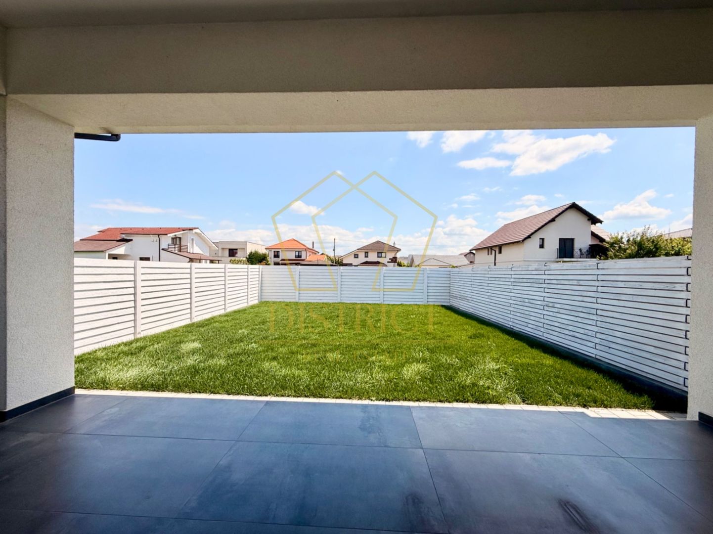 Duplex deosebit cu 5 camere | Garaj + beci | Dumbravita - Poză 9