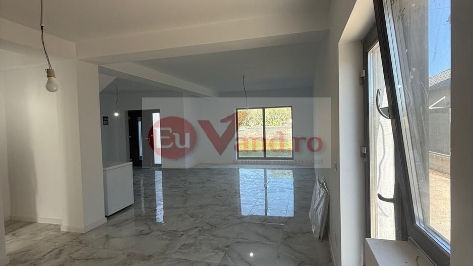 De vanzare – jumatate de duplex modern, parter + etaj | 150 mp utili | - Poză 4