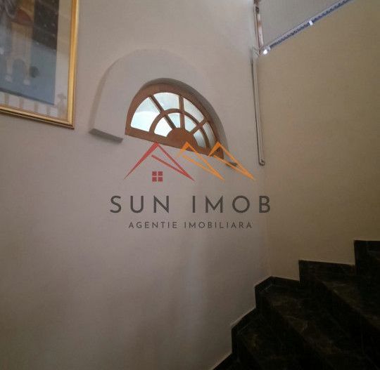 Casa tip conac, teren 4000 mp, finisaje deosebite, garaj, Prahova - Poză 10