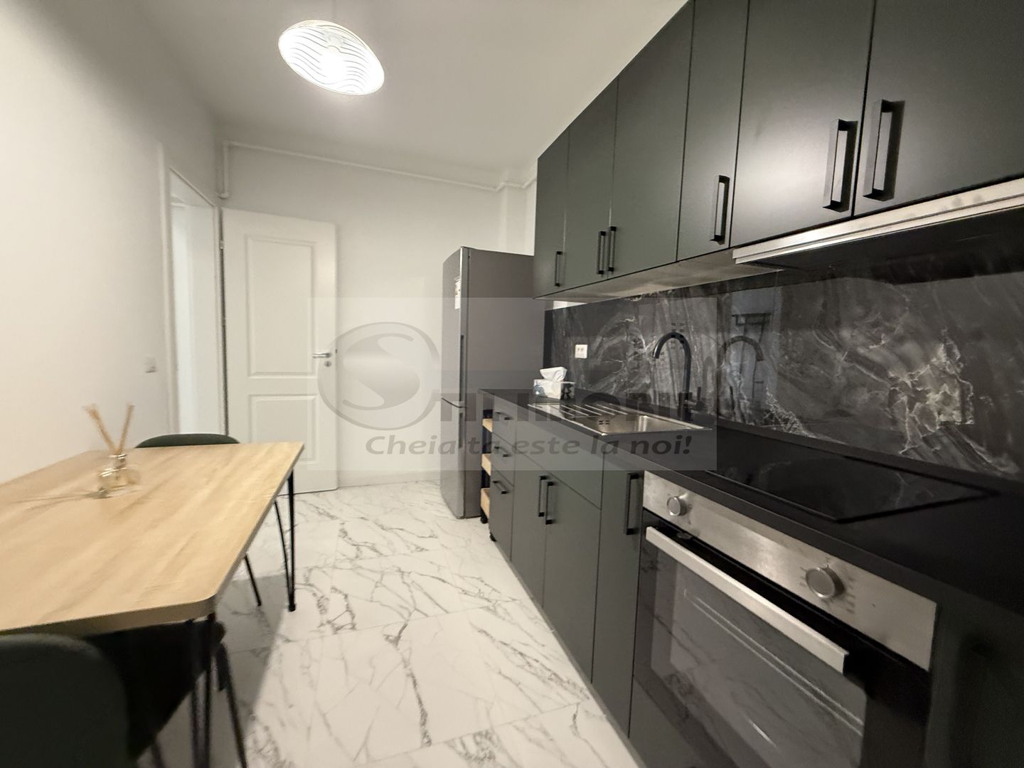 1 CAM TATARASI, NOU, DECOMANDAT, PRIMA INCHIRIERE, STATIE DE TRANSPORT - Poză 3