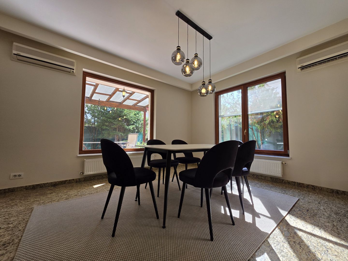 Vilă 5 camere de închiriat | American Village – Pipera - Poză 1