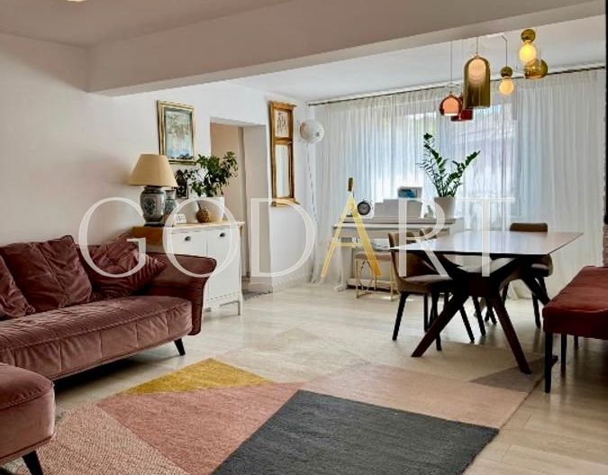 Vila individuala |  Domenii | Renovata - Poză 1