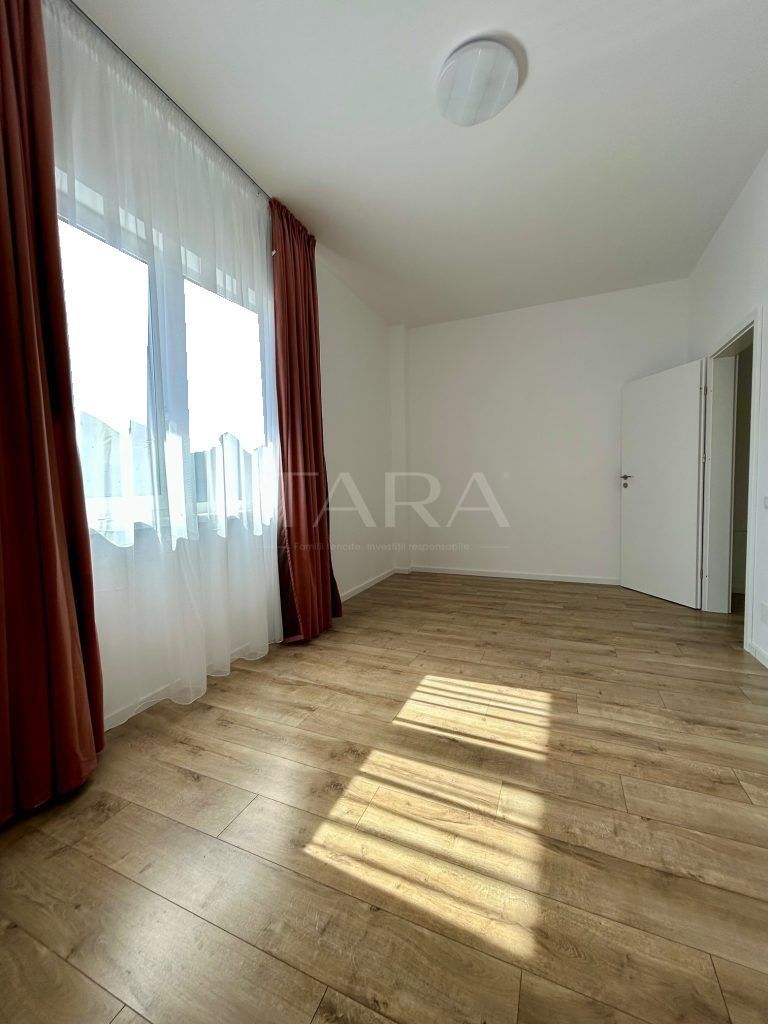 Apartament spațios cu 3 camere la parter înalt în zona Poligon Floreșt - Poză 3
