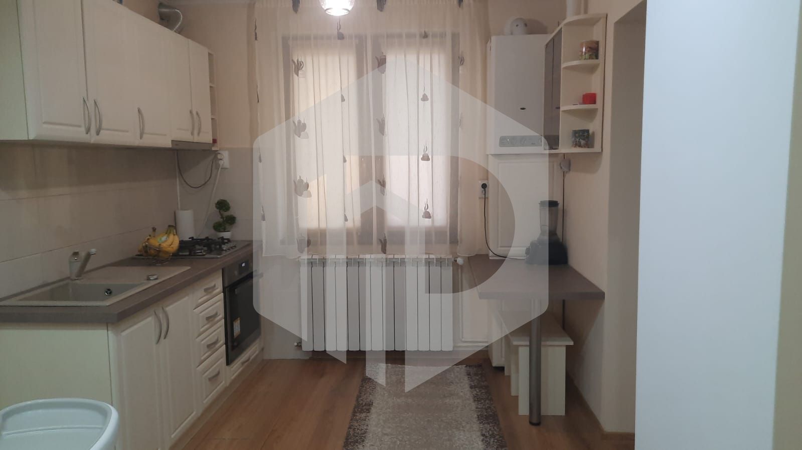 Apartament 2 camere in zona 9 Mai/ Renovat complet+ Pivnita+ curte - Poză 4