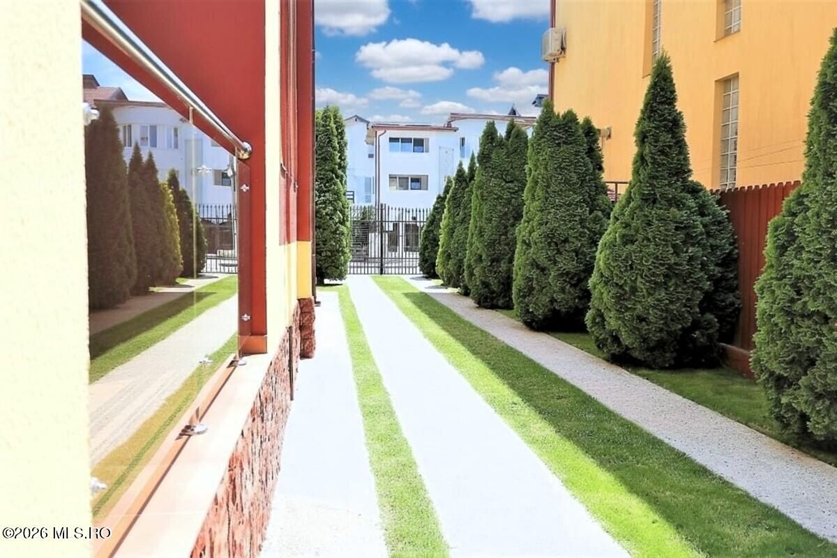 Mamaia Nord - Langa Mare, pensiune la cheie, 11 camere, 9 bai! - Poză 29