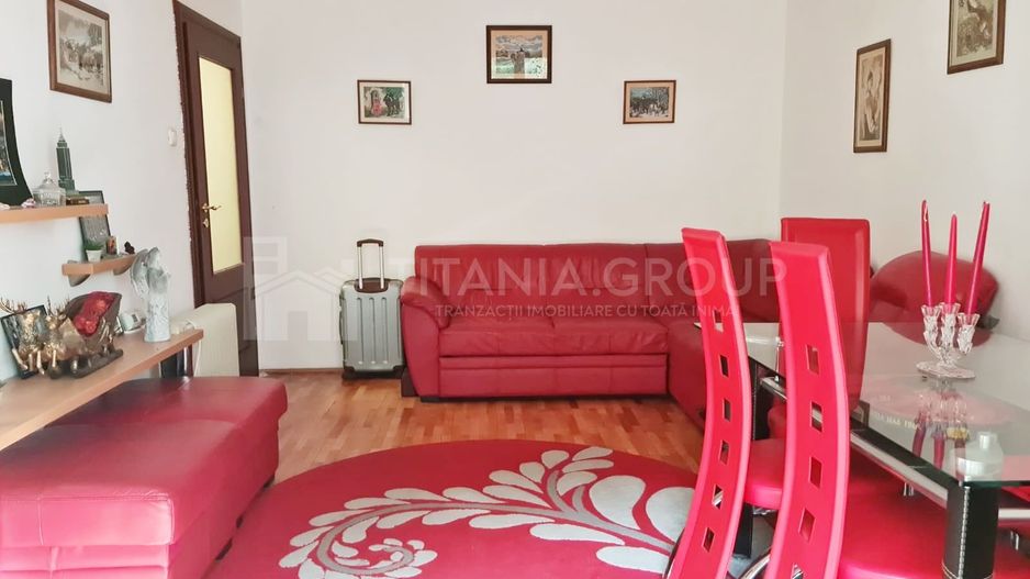 Apartament 3 camere, 2 bai, etj 1, zona Racadau, priveliste superba spre Tampa - Poză 1