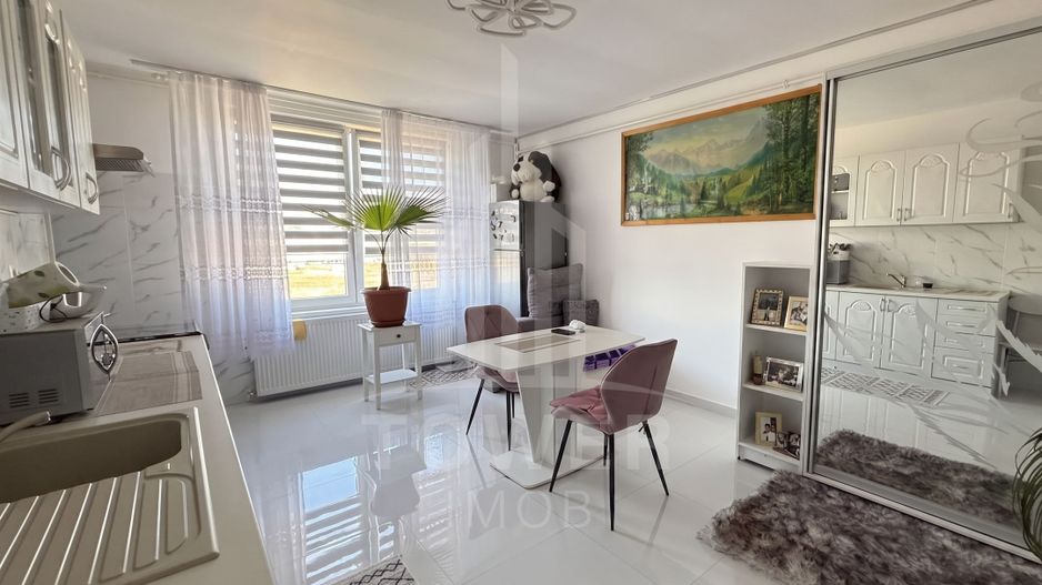 Apartament 3 camere, etaj 3, balcon și loc de parcare - Poză 3