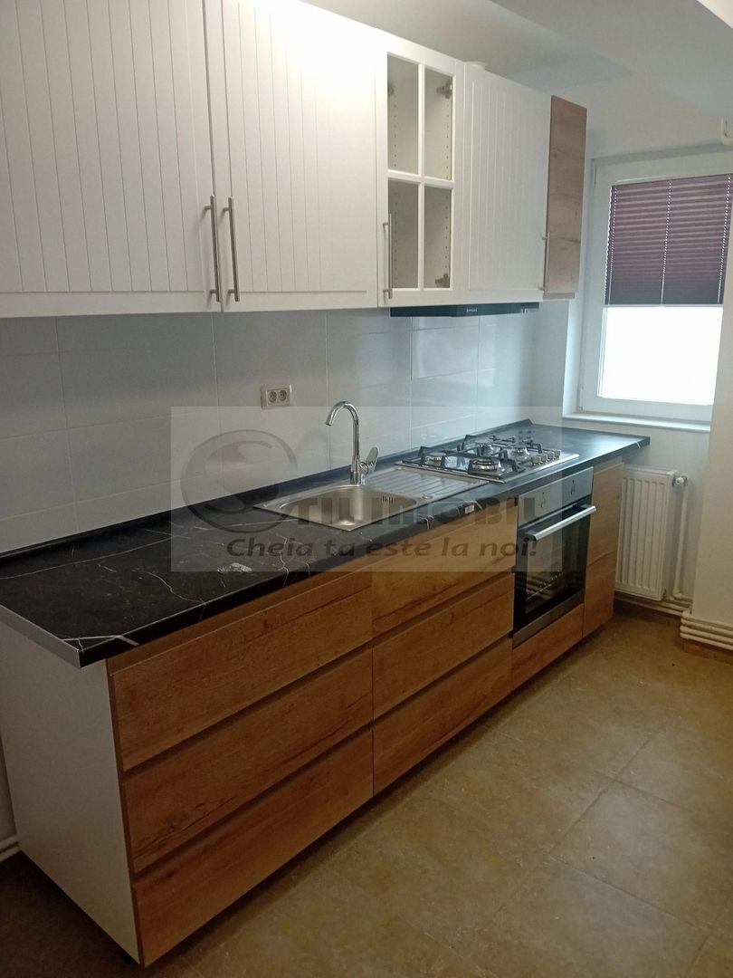 2 CAM DECOMANDAT BUCIUM LIDL LOC PARCARE PRIMA INCHIRIERE - Poză 2