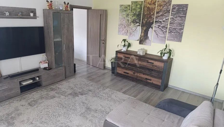 Apartament 2 camere, zona Penny, finisat modern - Poză 1